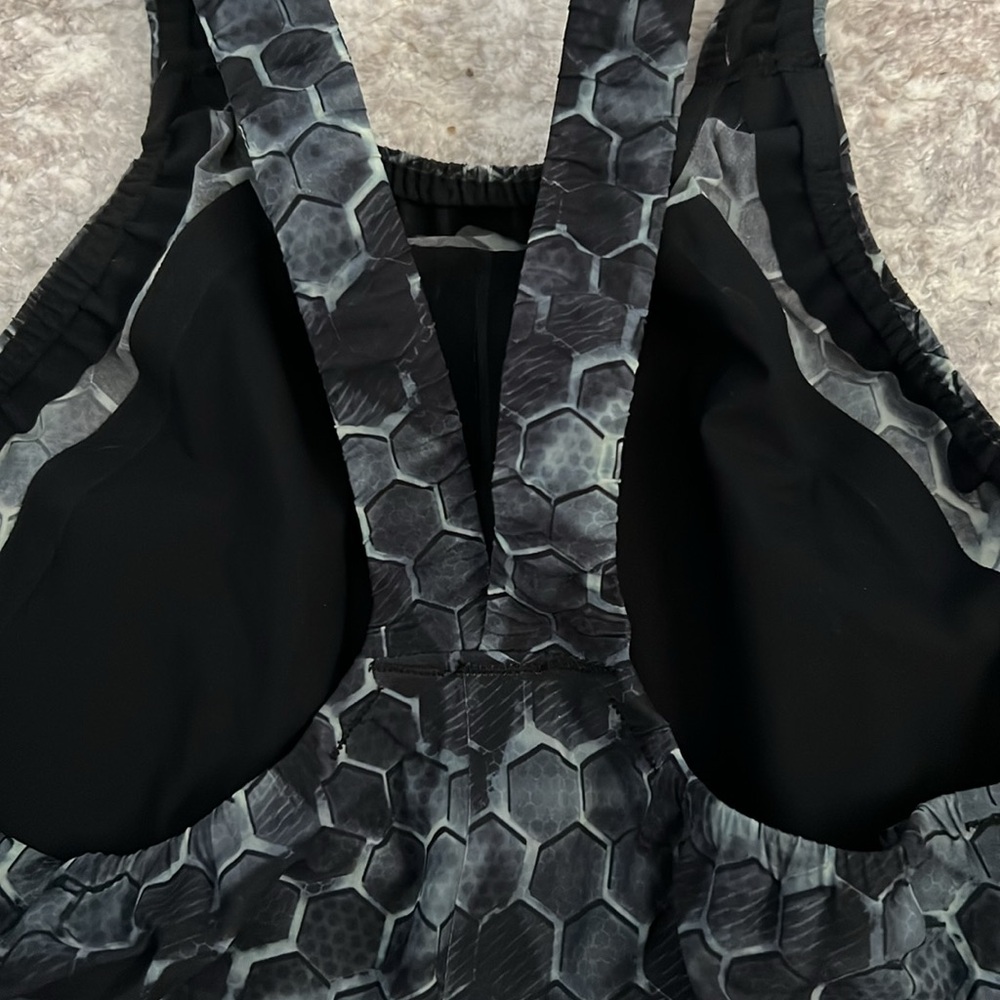 TYR Black Hex-Pattern One-Piece Racing Swimsuit - Picture 5 of 10